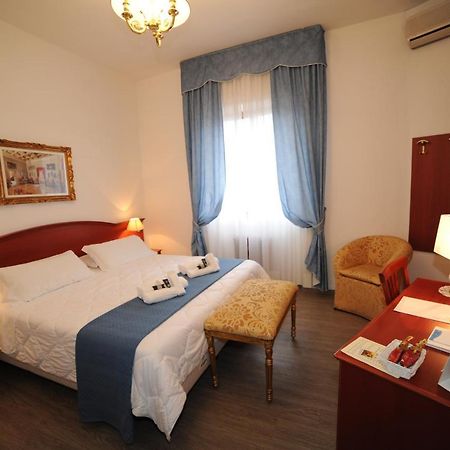 אלטאמורה Hotel Svevia מראה חיצוני תמונה