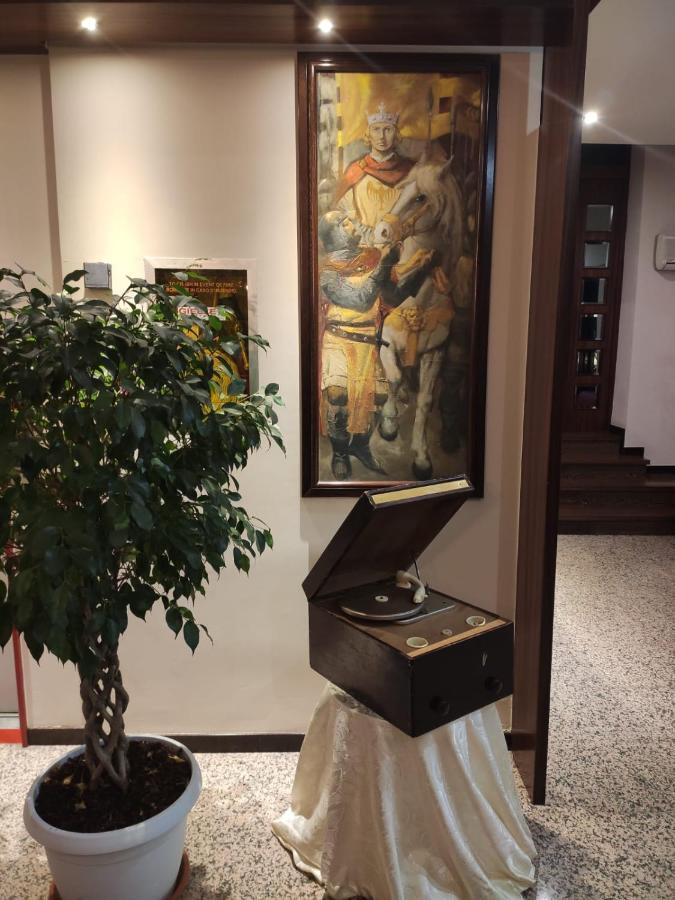 אלטאמורה Hotel Svevia מראה חיצוני תמונה