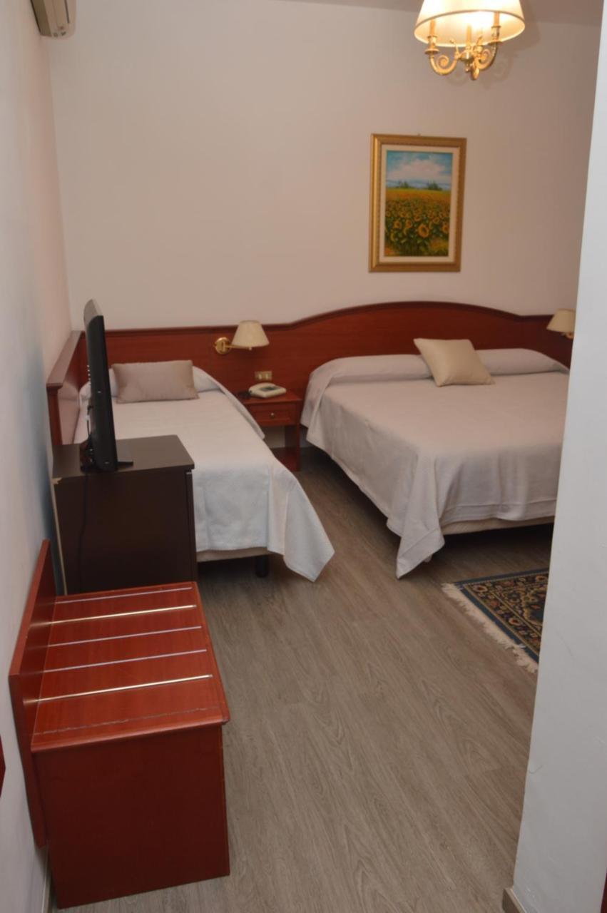 אלטאמורה Hotel Svevia מראה חיצוני תמונה