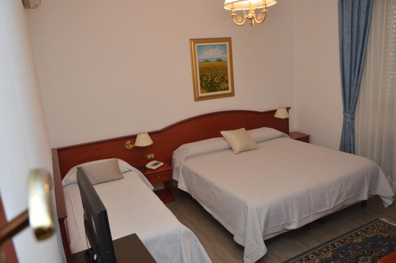 אלטאמורה Hotel Svevia מראה חיצוני תמונה
