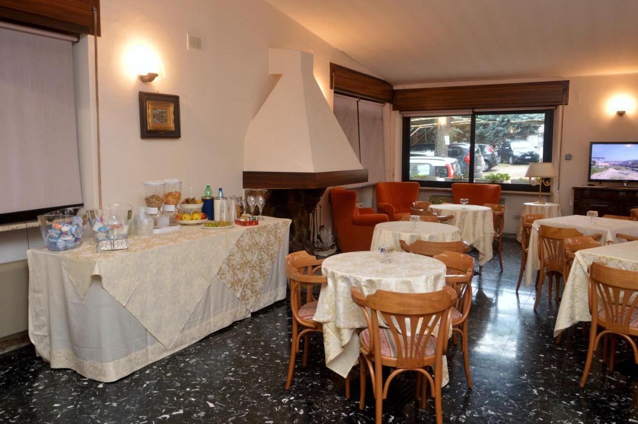 אלטאמורה Hotel Svevia מראה חיצוני תמונה