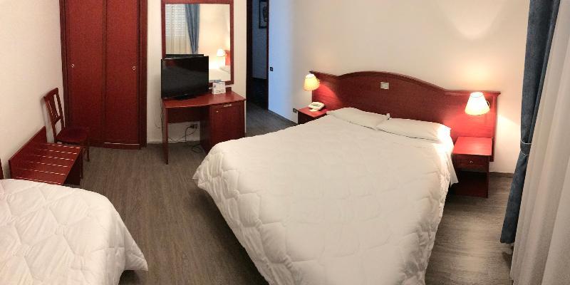 אלטאמורה Hotel Svevia מראה חיצוני תמונה