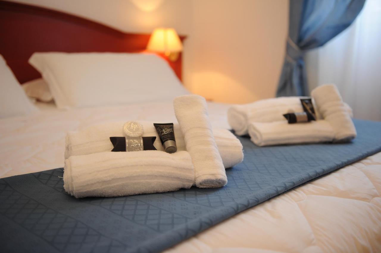 אלטאמורה Hotel Svevia מראה חיצוני תמונה