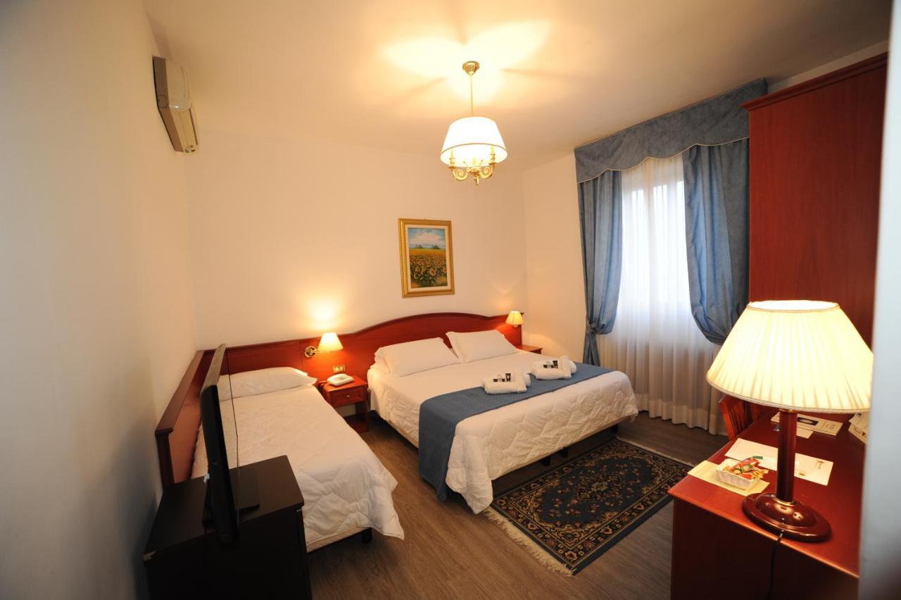 אלטאמורה Hotel Svevia מראה חיצוני תמונה