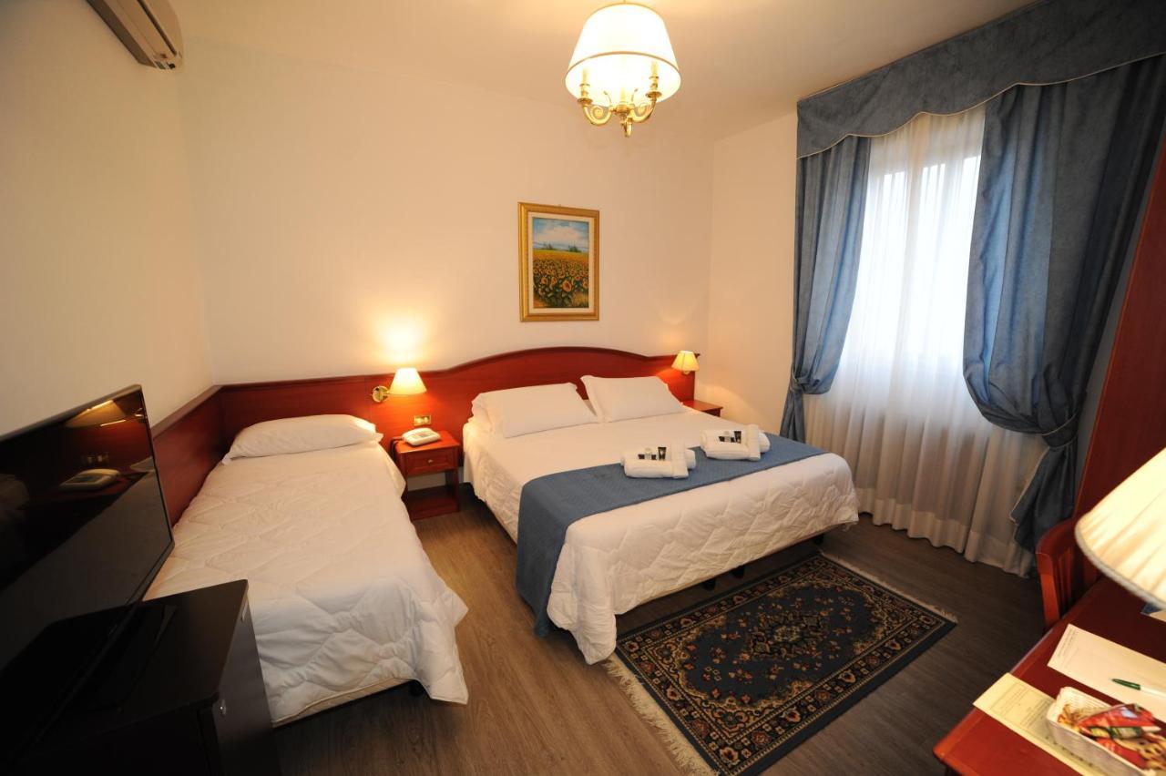 אלטאמורה Hotel Svevia מראה חיצוני תמונה