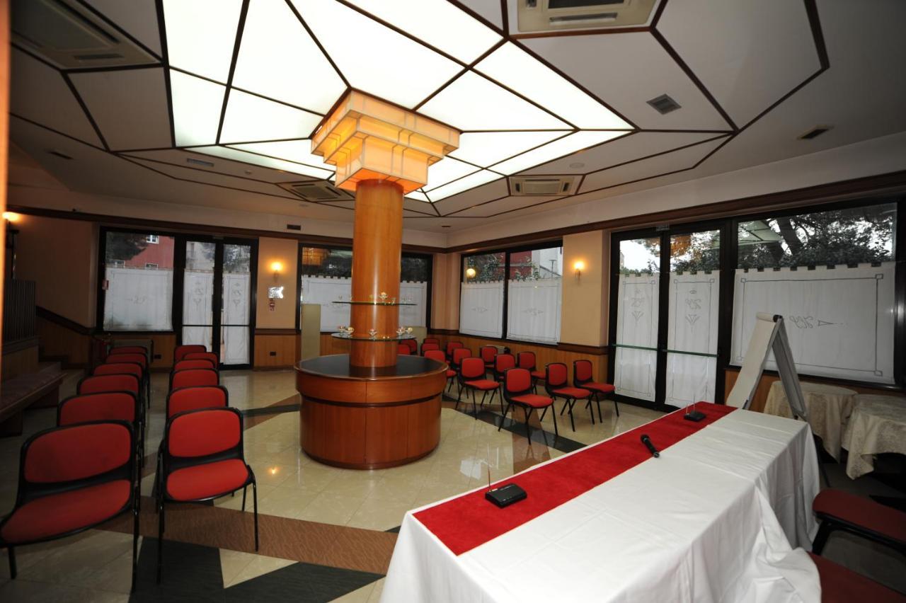אלטאמורה Hotel Svevia מראה חיצוני תמונה